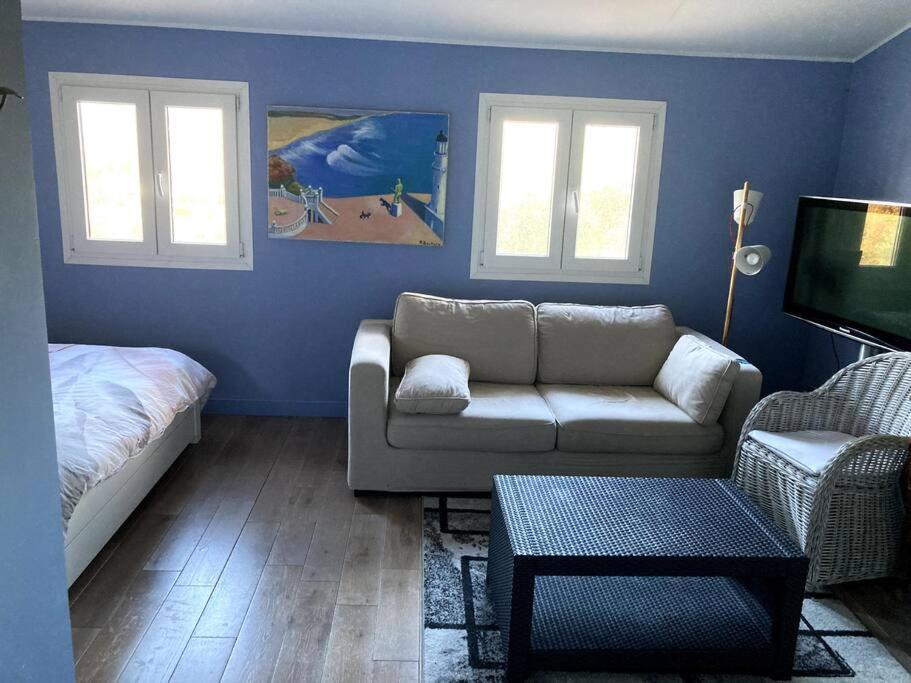 Ferienwohnung Agreable Chambre D'Hotes Avec Vue Sur Les Collines La Colle-sur-Loup Exterior foto